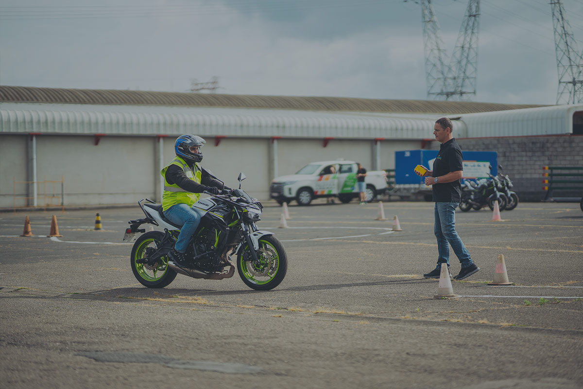 Centre de conduite Peiffer, Permis et formation Moto, Auto, Camion & Bus dans la région de Liège, Verviers, Malmedy, Vielsam & Houffalize.