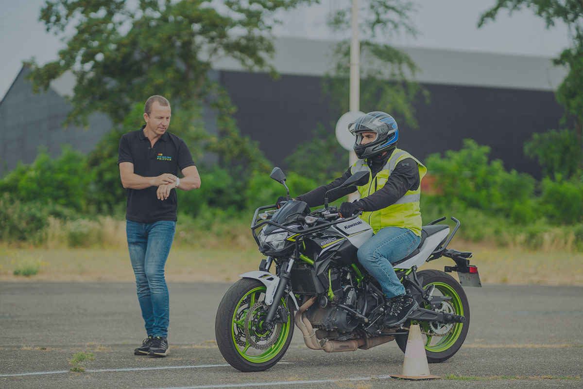Centre de conduite Peiffer, Permis et formation Moto, Auto, Camion & Bus dans la région de Liège, Verviers, Malmedy, Vielsam & Houffalize.