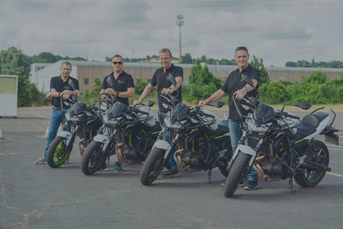 Centre de conduite Peiffer, Permis et formation Moto, Auto, Camion & Bus dans la région de Liège, Verviers, Malmedy, Vielsam & Houffalize.